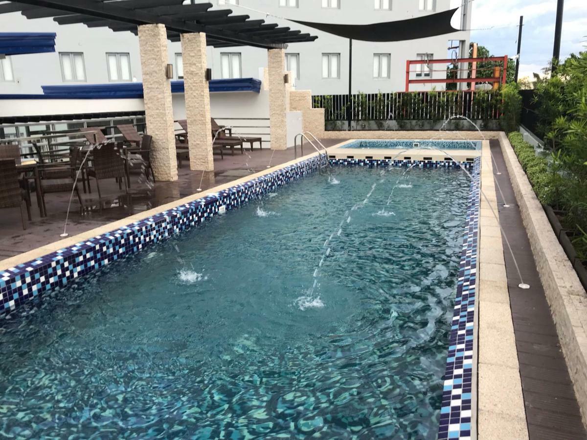 Blue Lotus Hotel Davao City Dış mekan fotoğraf